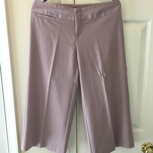 Lovely Lavender Wide-legged Capri pants